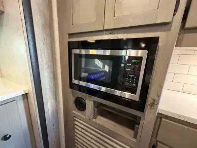 2020 Keystone Outback 330RL photo 43
