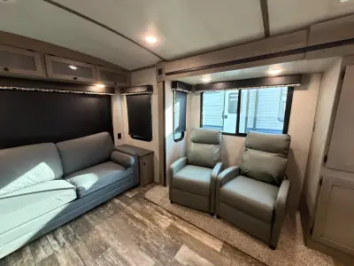 2020 Keystone Outback 330RL photo 26