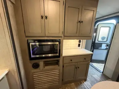 2020 Keystone Outback 330RL photo 40
