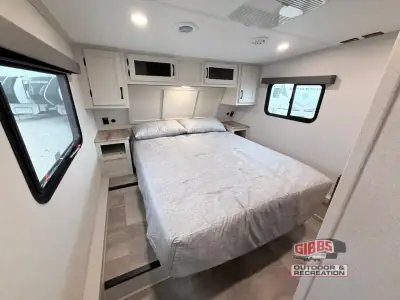 2026 Shasta Rvs Phoenix Lite 254RLS photo 37
