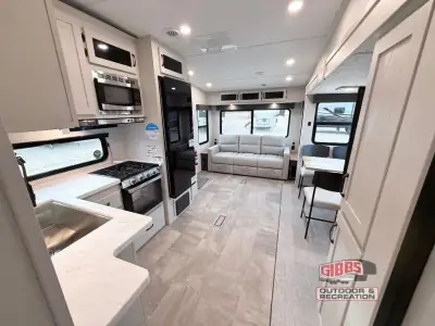 2026 Shasta Rvs Phoenix Lite 254RLS photo 17