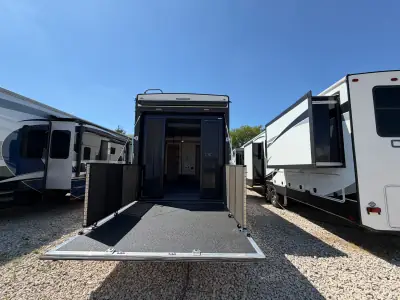 2023 Keystone CARBON 358 photo 15