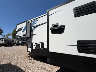 2023 Keystone CARBON 358 photo 10