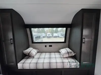 2026 Venture SportTrek Touring Edition STTF354VBH photo 14
