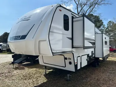 2026 Shasta Rvs Phoenix Lite 27BAR photo 11