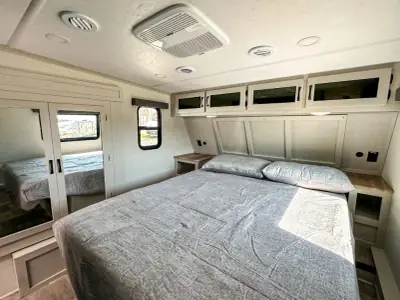2026 Shasta Rvs Phoenix Lite 27BAR photo 43