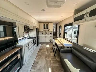 2026 Shasta Rvs Phoenix Lite 27BAR photo 45