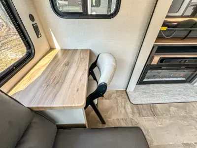 2026 Shasta Rvs Phoenix Lite 27BAR photo 17