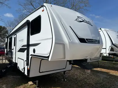 2026 Shasta Rvs Phoenix Lite 27BAR photo 3