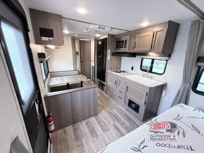 2022 Gulf Stream Trailmaster Ultra-Lite 248BH photo 13