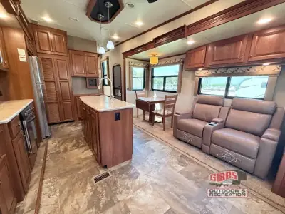 2016 Redwood Cypress CY36CRL photo 9