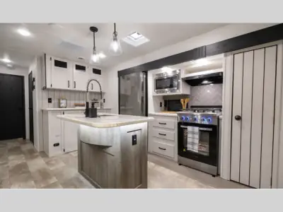 2026 Forest River Puma Vista 37PFL photo 5