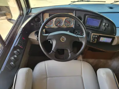 2018 Fleetwood Pace Arrow® LXE 38F photo 27