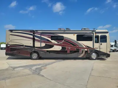 2018 Fleetwood Pace Arrow® LXE 38F