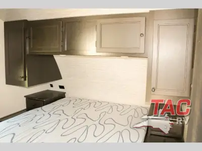 2022 Highland Ridge Mesa Ridge S-Lite ML242RL photo 9