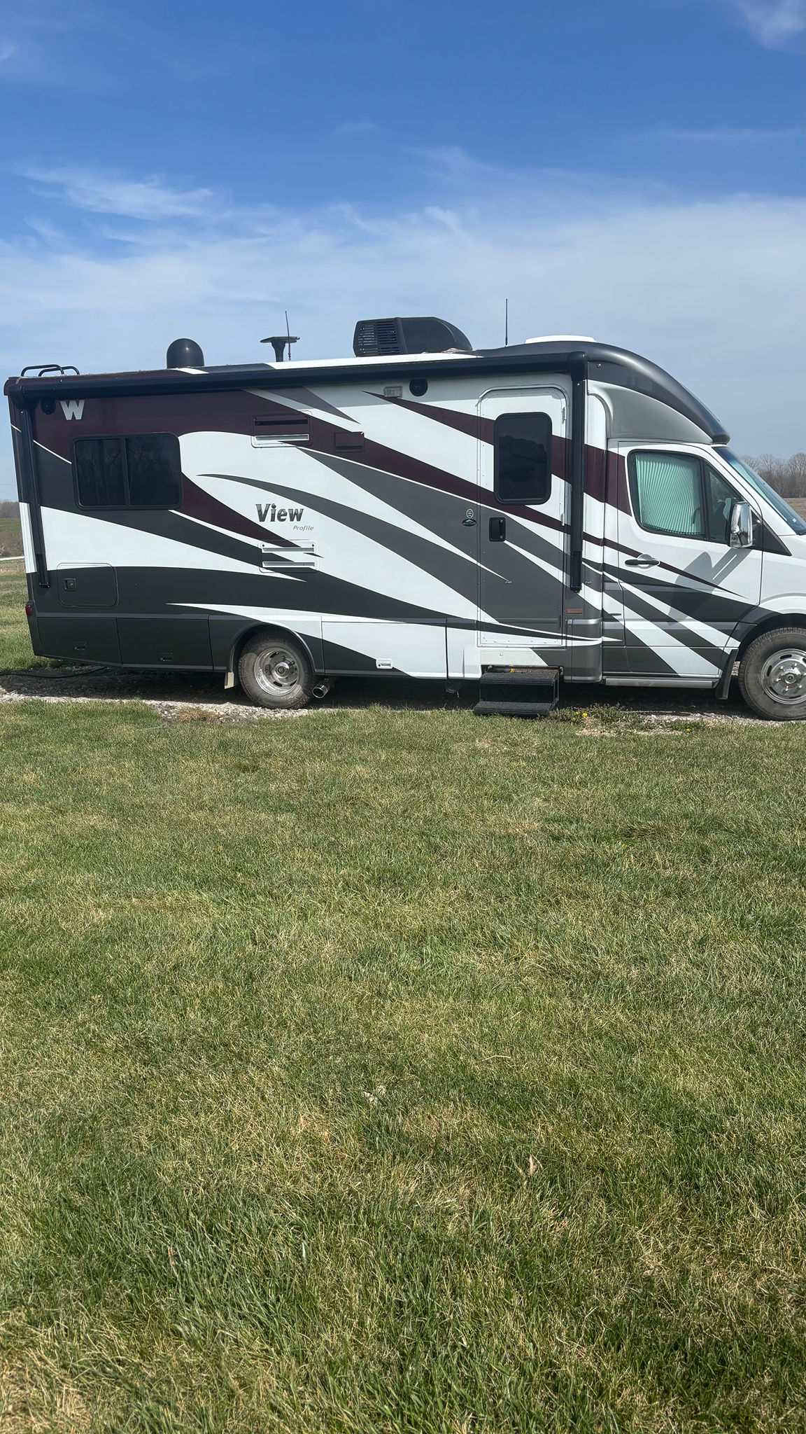 2013 WINNEBAGO VIEW PROFILE exterior