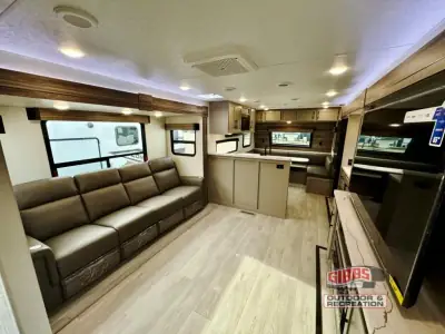 2025 K-Z Connect C323MKK photo 23