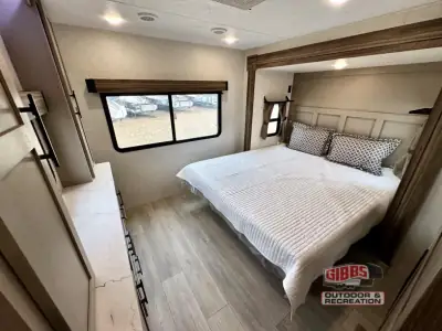2025 K-Z Connect C323MKK photo 12