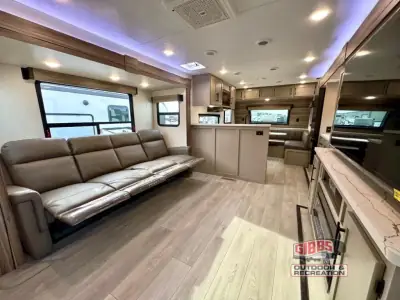 2025 K-Z Connect C323MKK photo 19