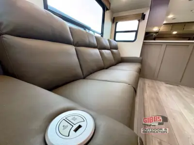 2025 K-Z Connect C323MKK photo 20