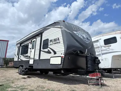 2016 Palomino Puma Unleashed 27-SBU