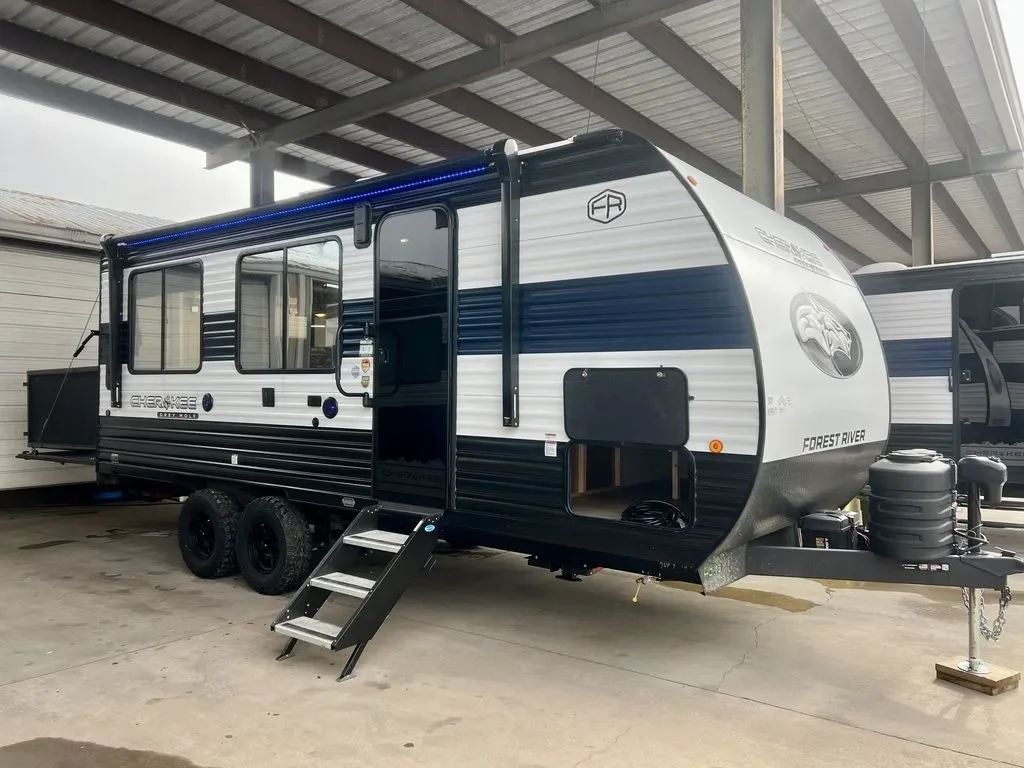 2026 Forest River Cherokee Grey Wolf 18RR exterior