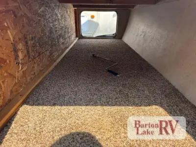 2012 Keystone Hornet 30RKDS photo 22