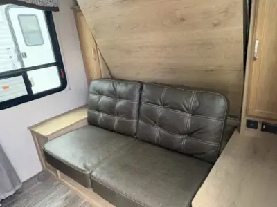 2019 Winnebago Micro Minnie 2108DS photo 11