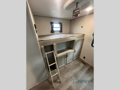 2026 Coachmen Catalina Legacy Edition 323BHDSCK photo 15
