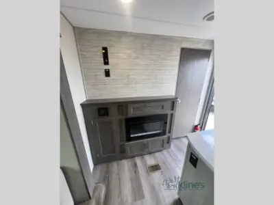 2026 Coachmen Catalina Legacy Edition 323BHDSCK photo 10