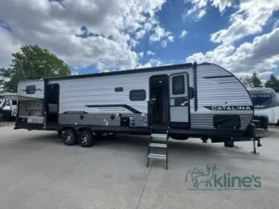 2026 Coachmen Catalina Legacy Edition 323BHDSCK photo 3