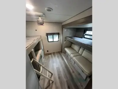 2026 Coachmen Catalina Legacy Edition 323BHDSCK photo 14