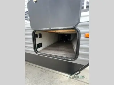 2026 Coachmen Catalina Legacy Edition 323BHDSCK photo 18