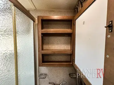 2017 Forest River Rockwood Ultra Lite 2440WS photo 21