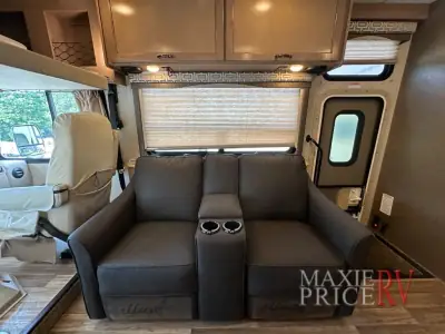 2018 Thor Motor Coach ACE 32.1 photo 23