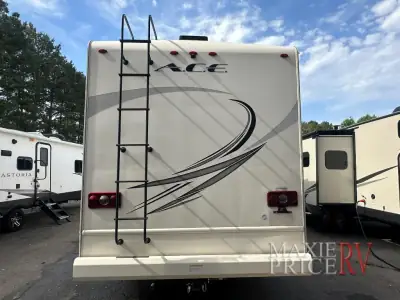 2018 Thor Motor Coach ACE 32.1 photo 7