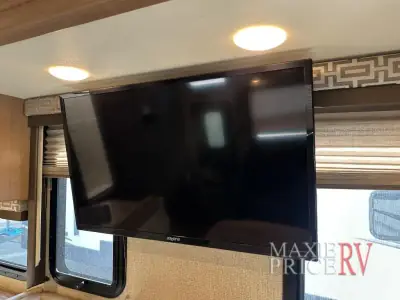 2018 Thor Motor Coach ACE 32.1 photo 22