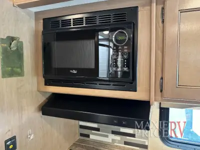 2018 Thor Motor Coach ACE 32.1 photo 27