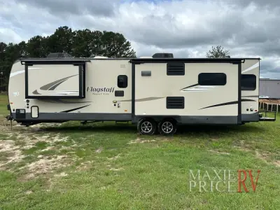 2019 Forest River Flagstaff Super Lite 29RSWS photo 10