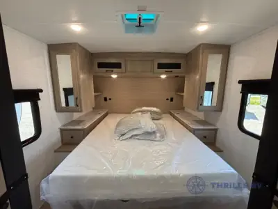2026 Forest River Solaire 2420RBS photo 22