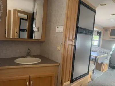 2008 Winnebago Aspect 26A photo 22