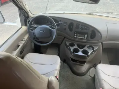 2008 Winnebago Aspect 26A photo 12