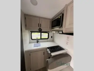 2027 Coachmen Catalina Summit Series 7 134RKX photo 19