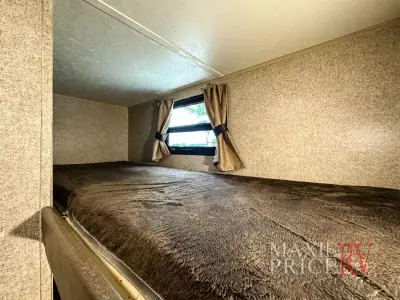 2018 Coachmen Catalina SBX 221TBS photo 21