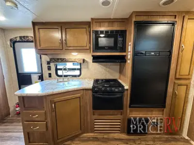 2018 Coachmen Catalina SBX 221TBS photo 14