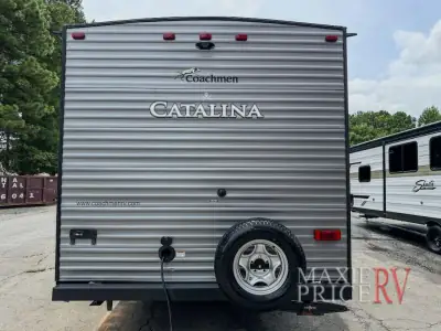 2018 Coachmen Catalina SBX 221TBS photo 6