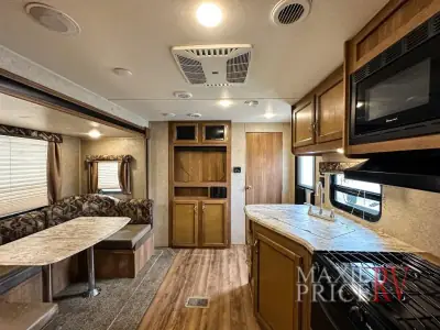 2018 Coachmen Catalina SBX 221TBS photo 29