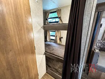 2018 Coachmen Catalina SBX 221TBS photo 20