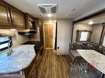 2018 Coachmen Catalina SBX 221TBS photo 10