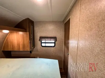 2018 Coachmen Catalina SBX 221TBS photo 33